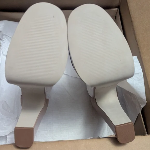 Nightfall Blush Patent Platform By Steve Madden - Picture 8 of 9